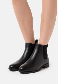 Women's Anna Field Classic Flat Slip On Ankle Boots Black | JFPLXBV-47
